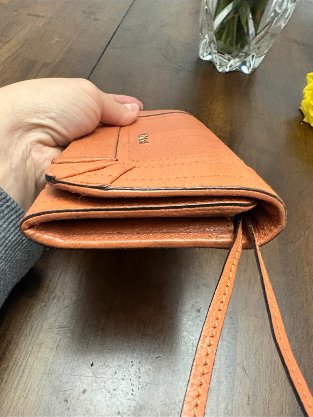 Low startChloé Coral Terracotta Pebble Leather Flap Wallet in GUC - Picture 11 of 13